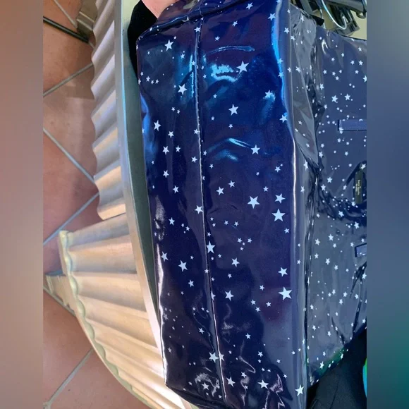 NWT Kate Spade Daycation Night Sky Bon Vinyl Blue Stars Tote Bag - Picture 4 of 6